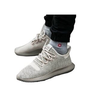 Tubular Adida sneakers